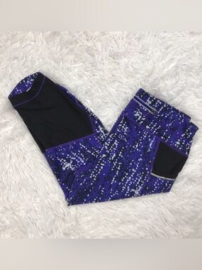Athleta Womens Capri Leggings Size S Small Zip Pocket Blue Black Running EUC
